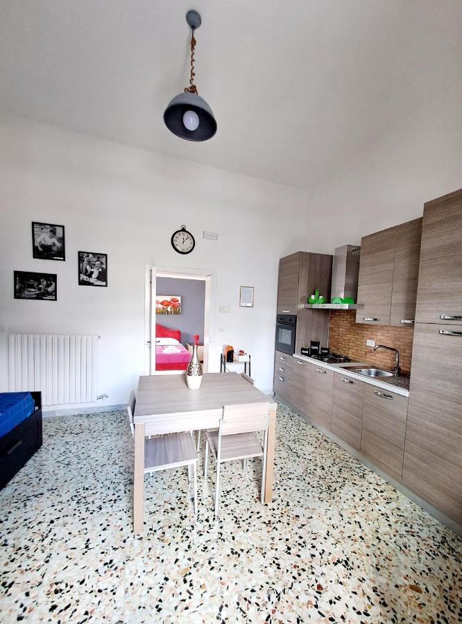 La Casa Del Borgo Villa เลชเช ภายนอก รูปภาพ